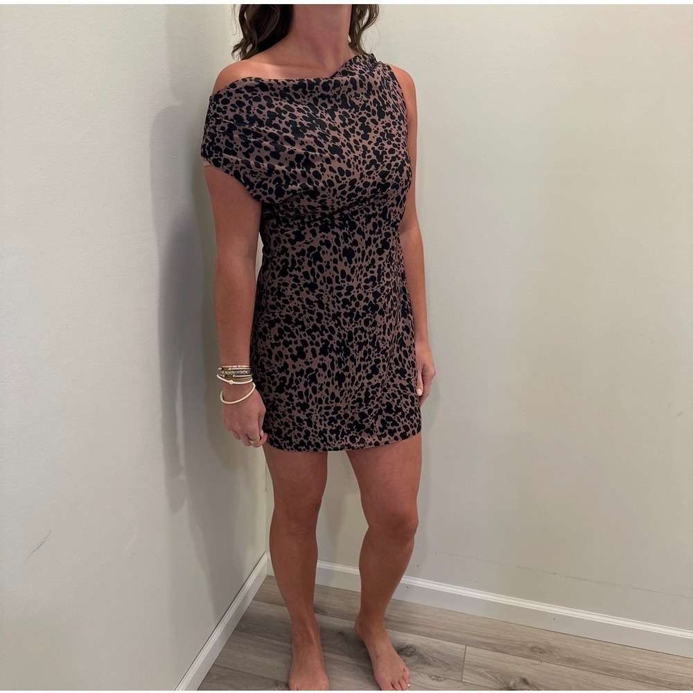 Commense Leopard Print One Shoulder cocktail Dress Asymmetrical Size M NWT